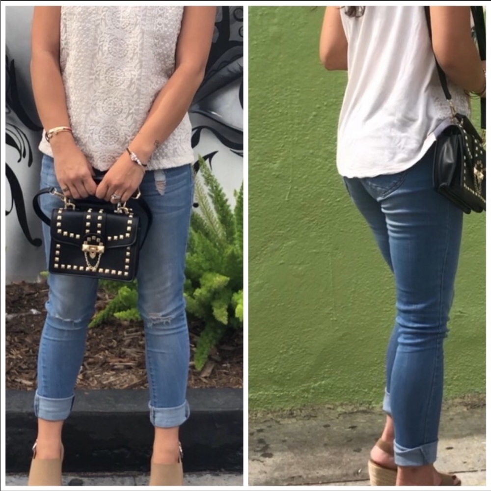 Stone Wash Distressed Skinny Jeans